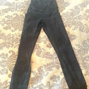 Heritage 365 Camo Deep Multi. Align pant with pockets.